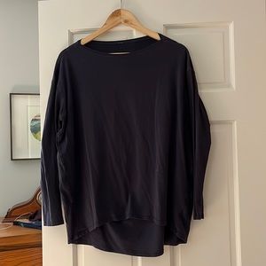 Lululemon Back In Action top size 8